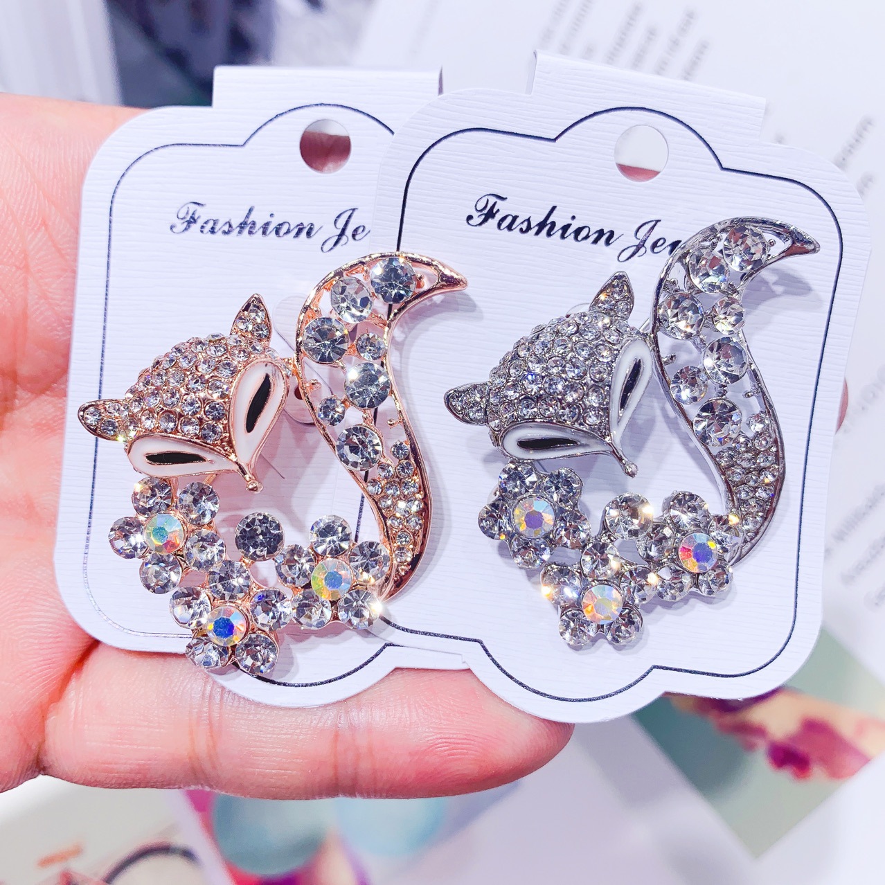 Ladies Brooch Women's Simple F - Event Suppliers ulasan dan harga
