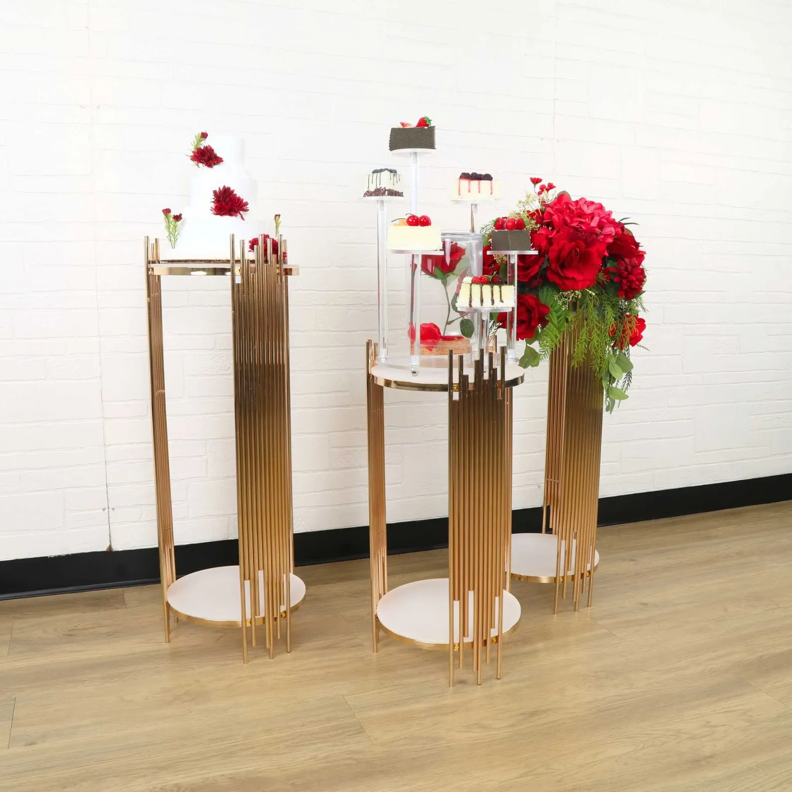Gold Round Metal Plinths Weddi - Dessert Table Backdrop ulasan dan harga